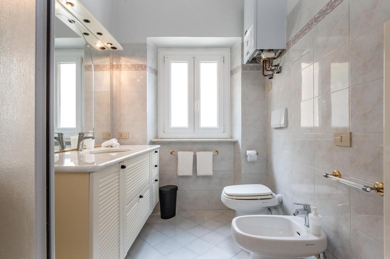 Seaside Apartment Genova Extérieur photo